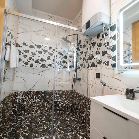 Luxury East House Daire